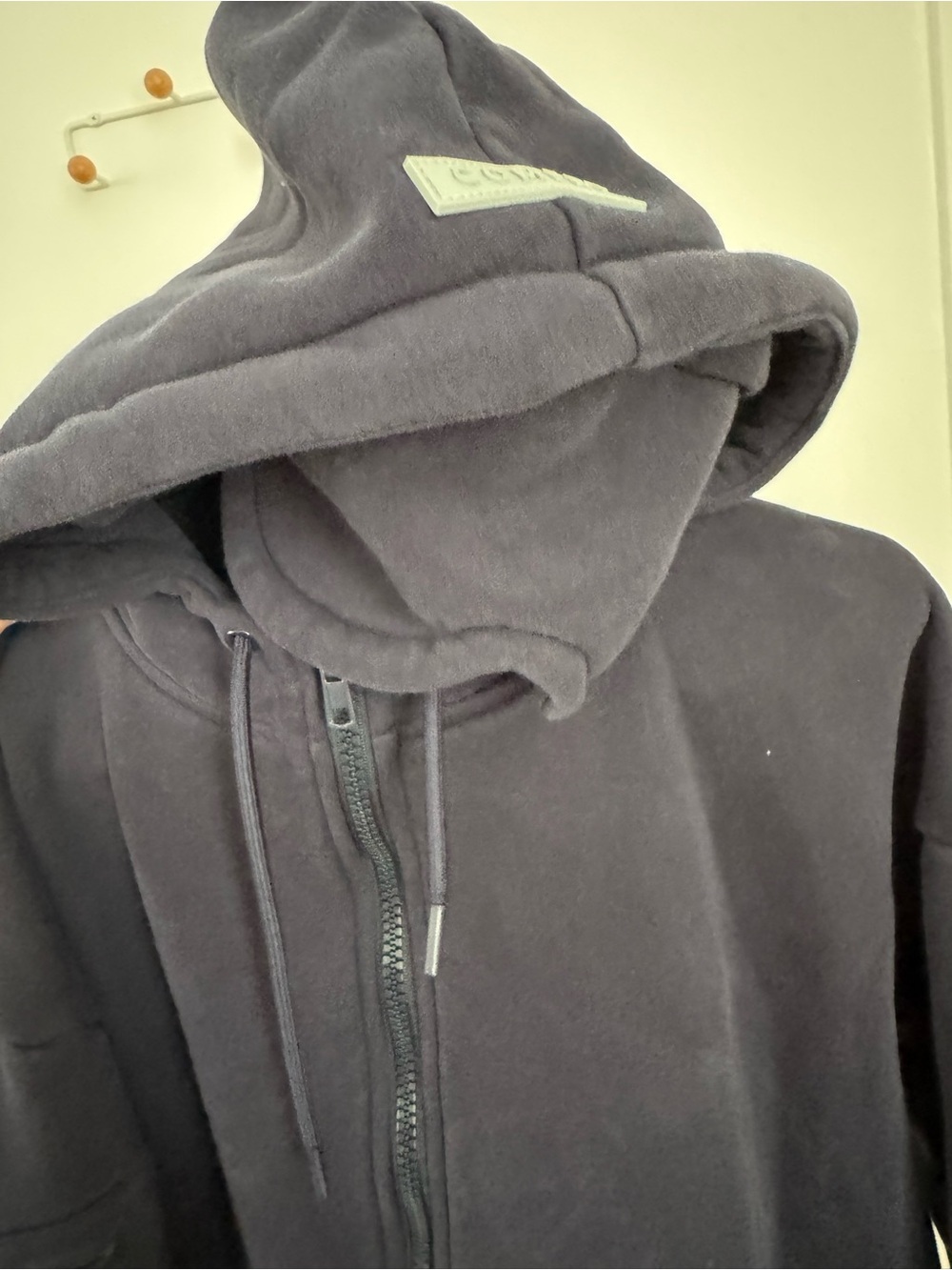 Comfrt Set- zip travel hoodie and matching pants - Picture 6 of 12